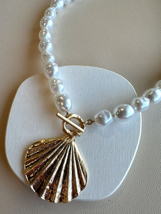 Shell & Pearl Necklace