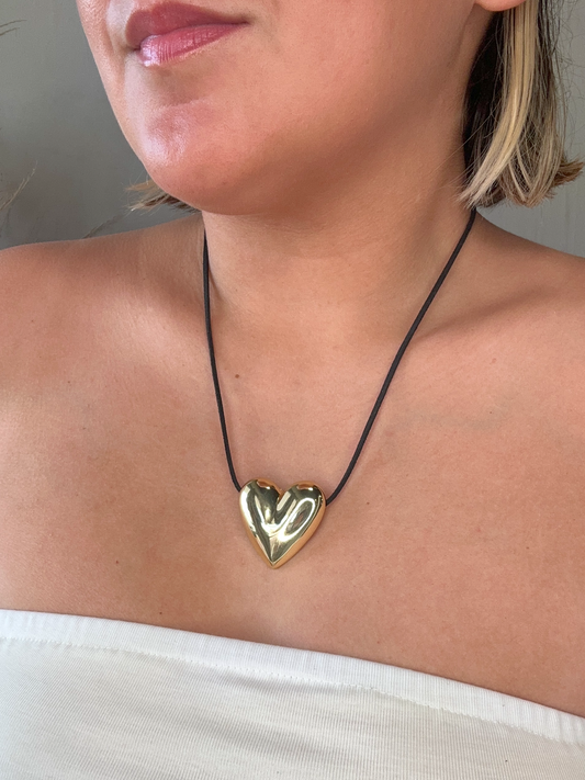 Adjustable Black Heart Necklace