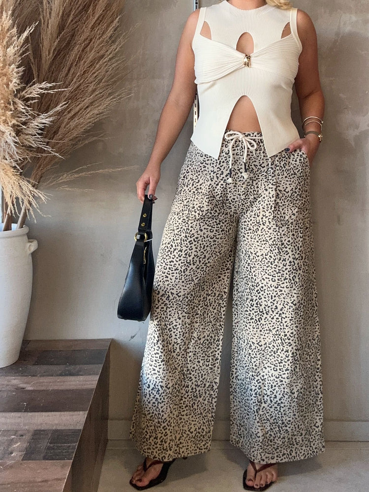 FINAL SALE - Faby Cream Top