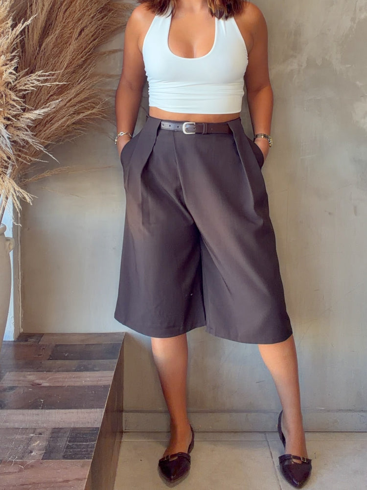 Bonnie Chocolate Belted Bermuda