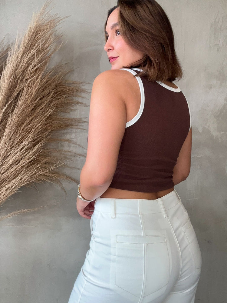 Pia Chocolate Top