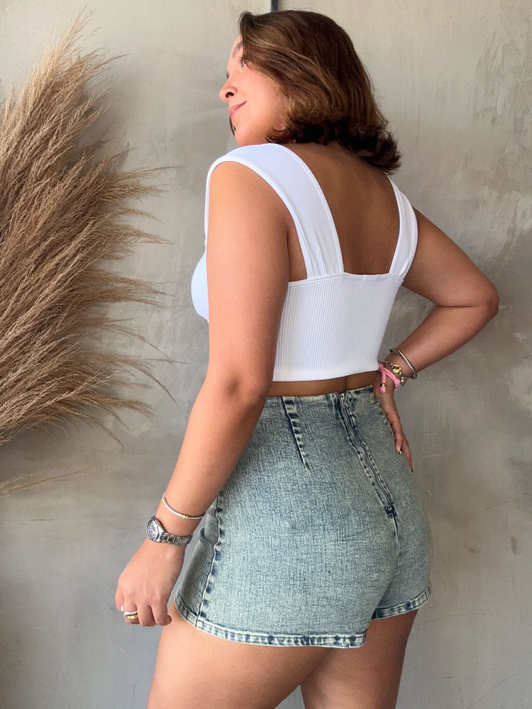 Tabitha White Basic