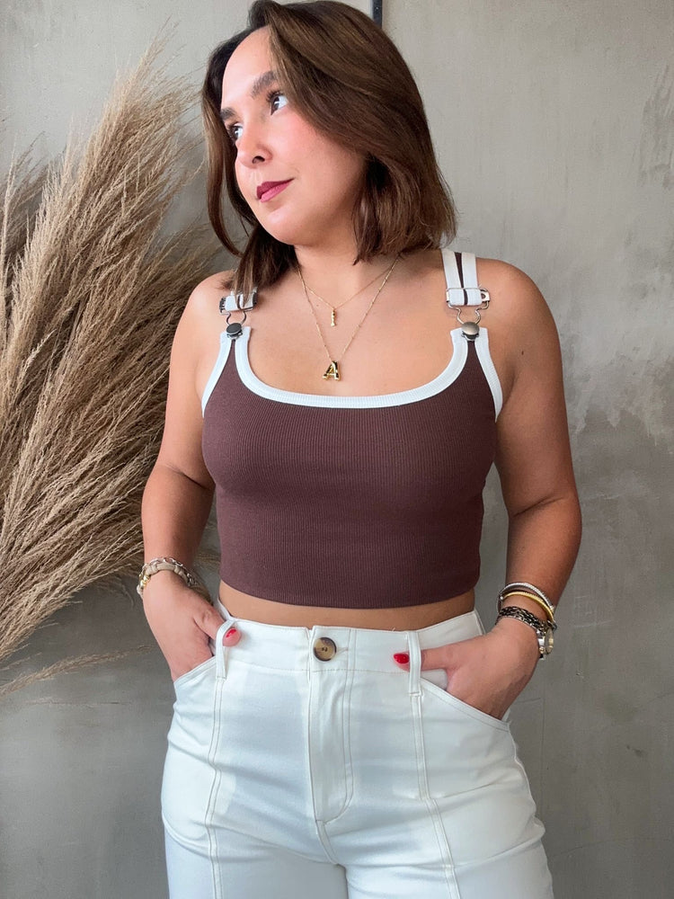 Pia Chocolate Top