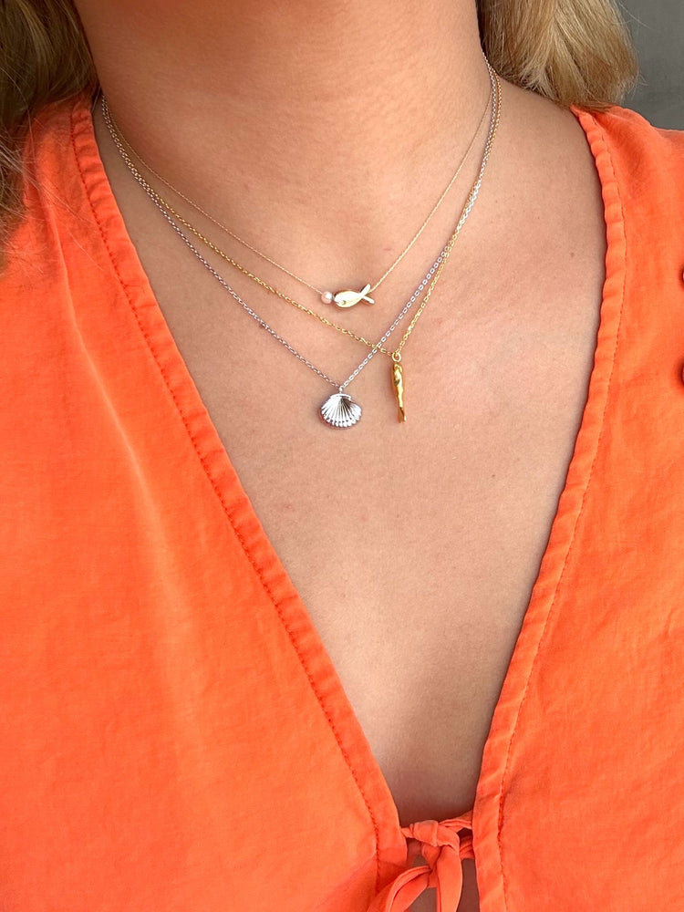 Rhodium Plated Shell Necklace