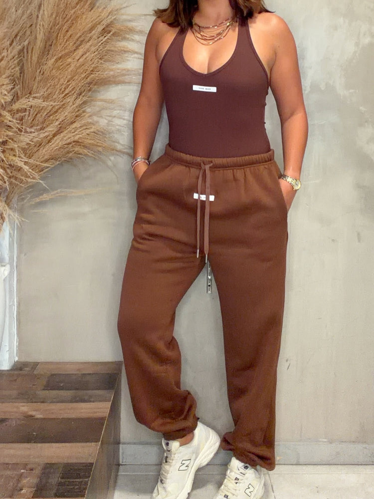 Joan Brown Body & Jogger Set