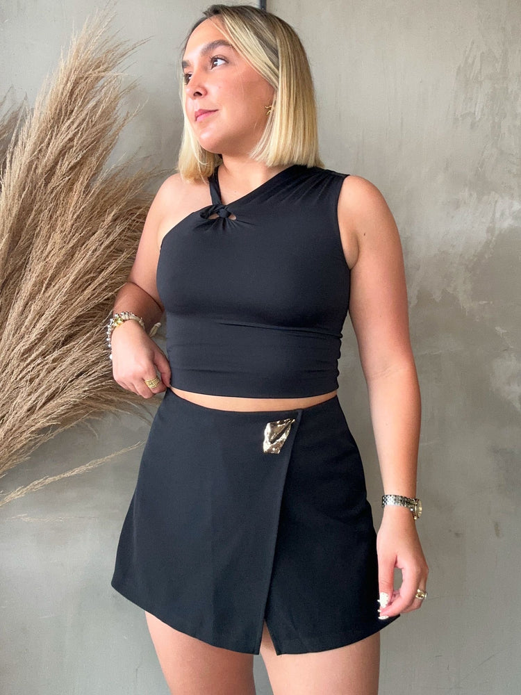 Nahla Black Twisted Top