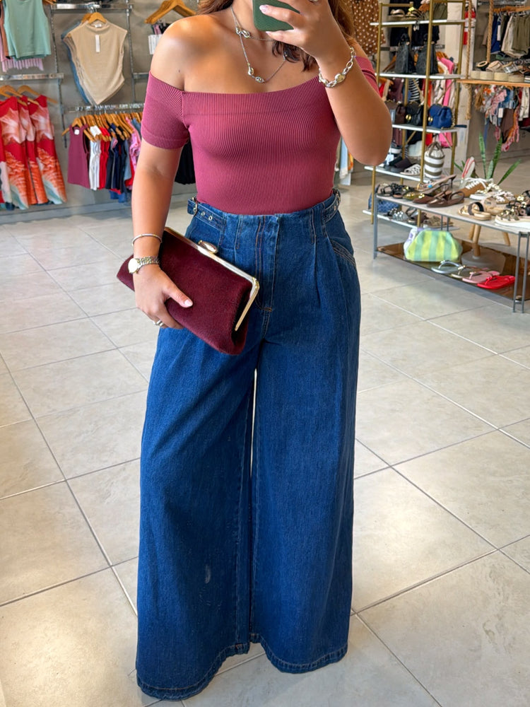 Arlette Wine Off Shoulder Basic