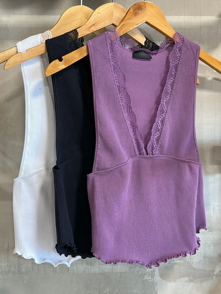 Blake Purple Lace Basic
