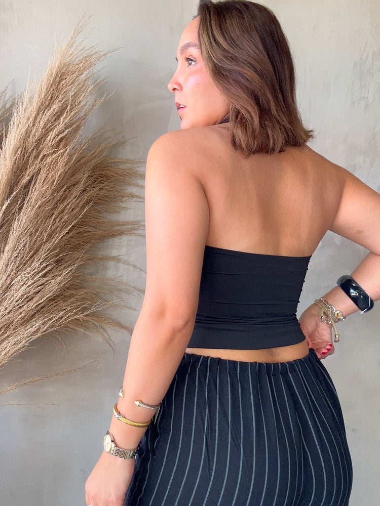 Lilith Black Twist Top